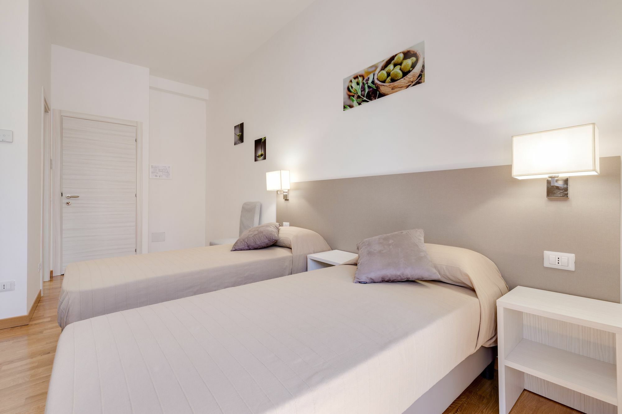 Dolce Luxury Rooms Рим Екстер'єр фото